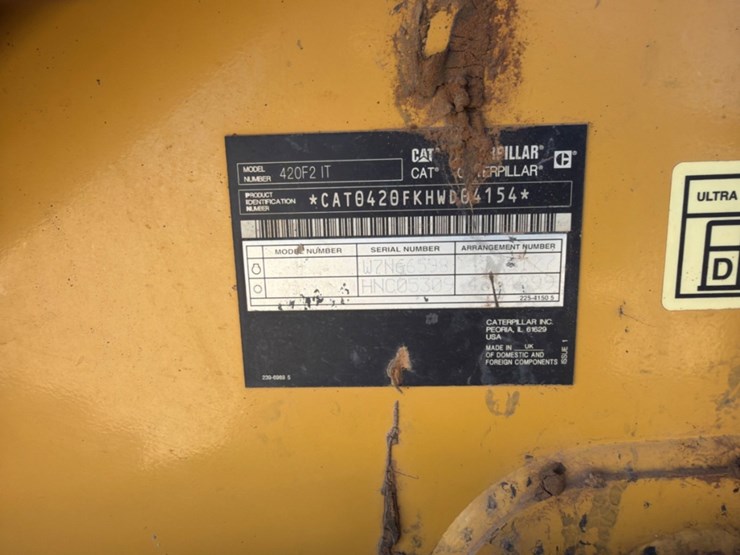 2021-caterpillar-420f2-it-image-11