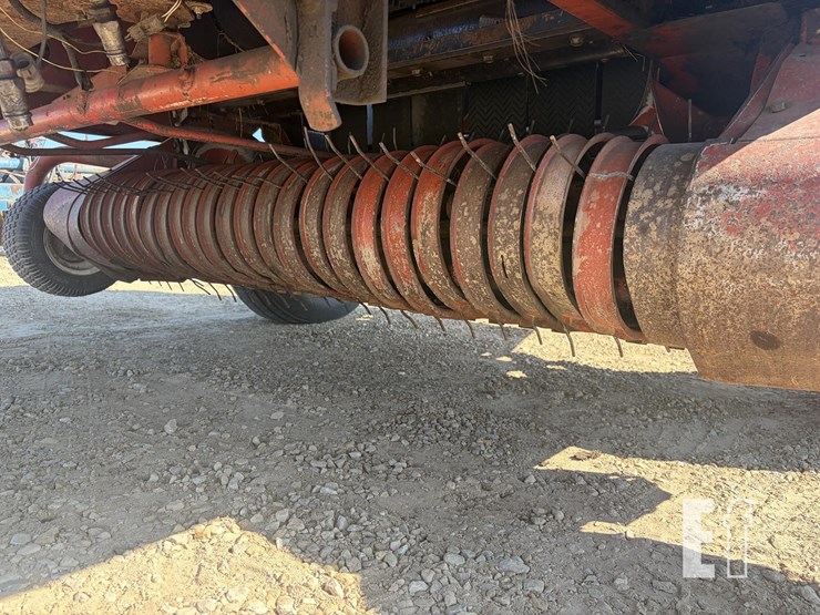 hesston-545-image-6