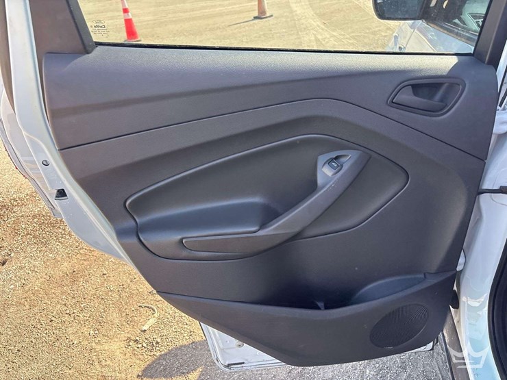 2015-ford-escape-image-19