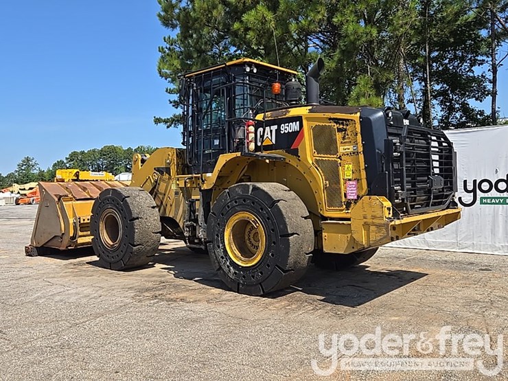 2019-caterpillar-950m-image-3