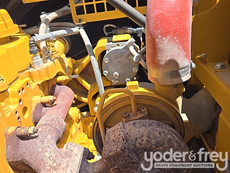 caterpillar-336-image-61
