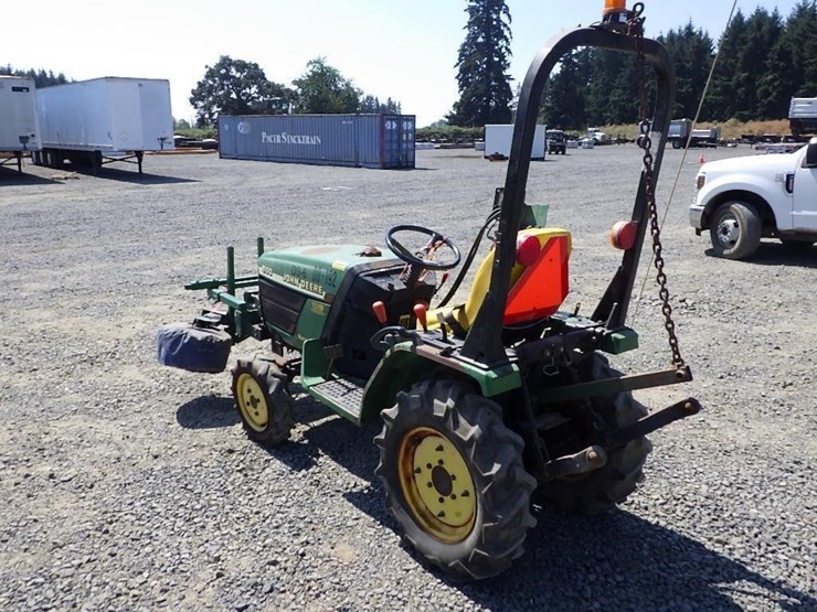 john-deere-4100-image-3