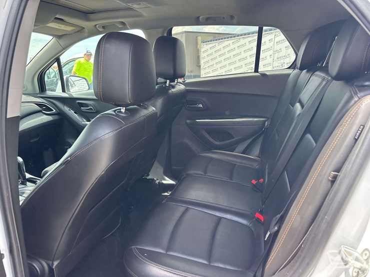 2018-chevrolet-trax-suv-image-14