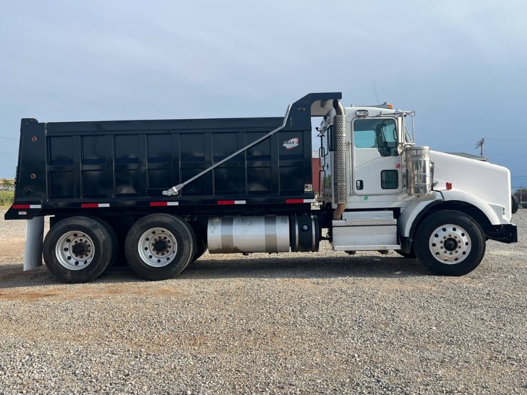 2020-kenworth-t800-image-4