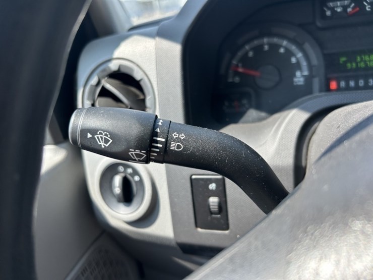 2012-ford-e450-sd-image-29