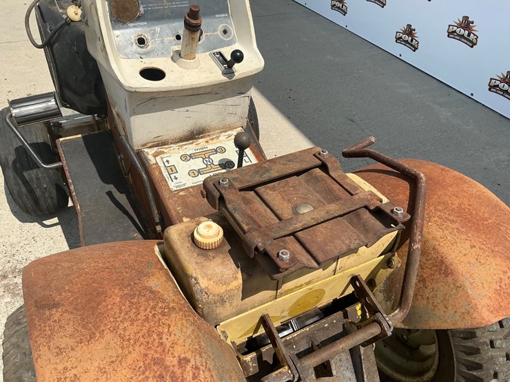 #5552-•-sears-917.25750-vintage-garden-tractor-image-10