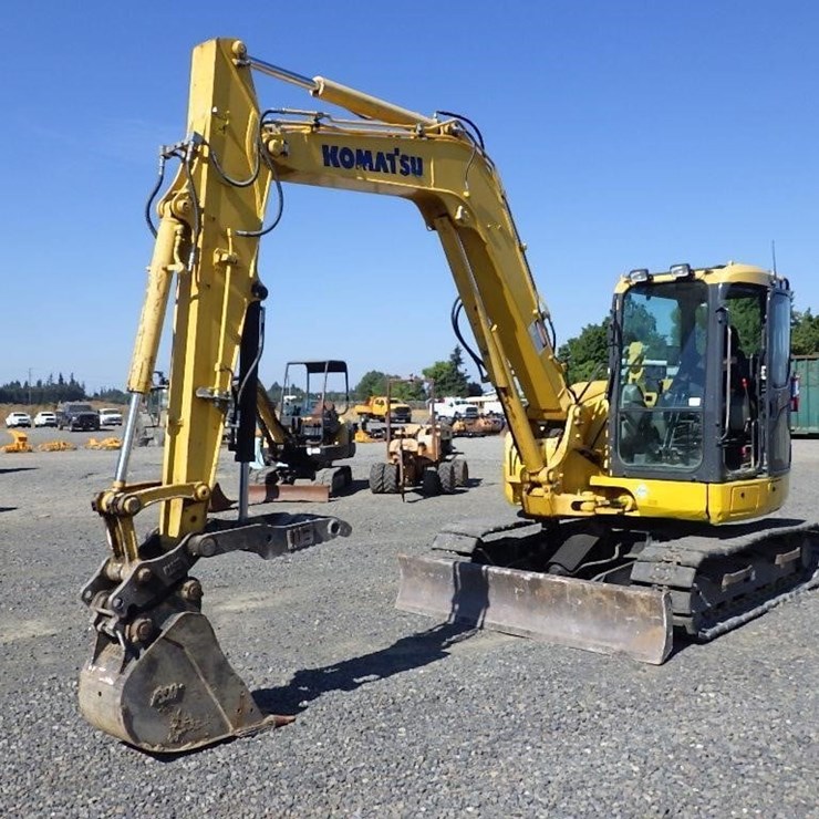 KOMATSU PC88MR-10