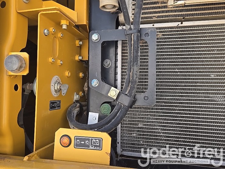 caterpillar-336-image-35