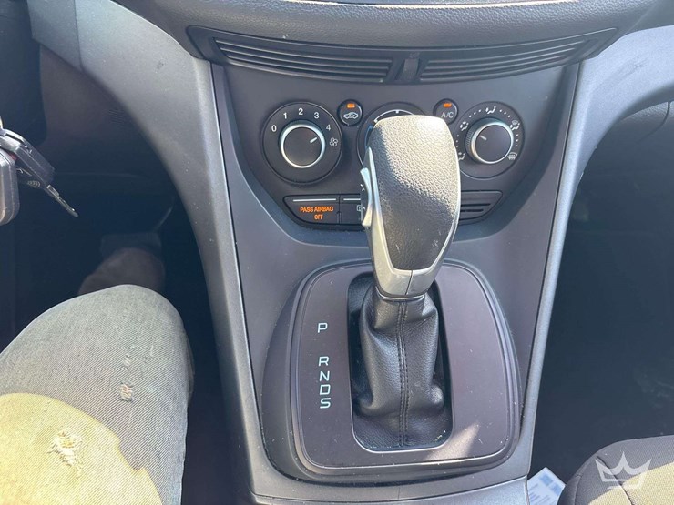 2015-ford-escape-image-17