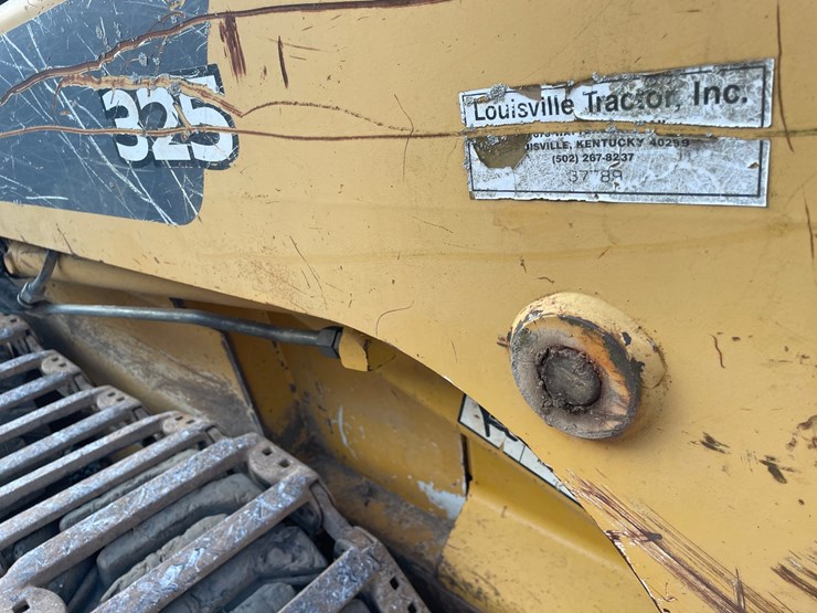 deere-325-image-17