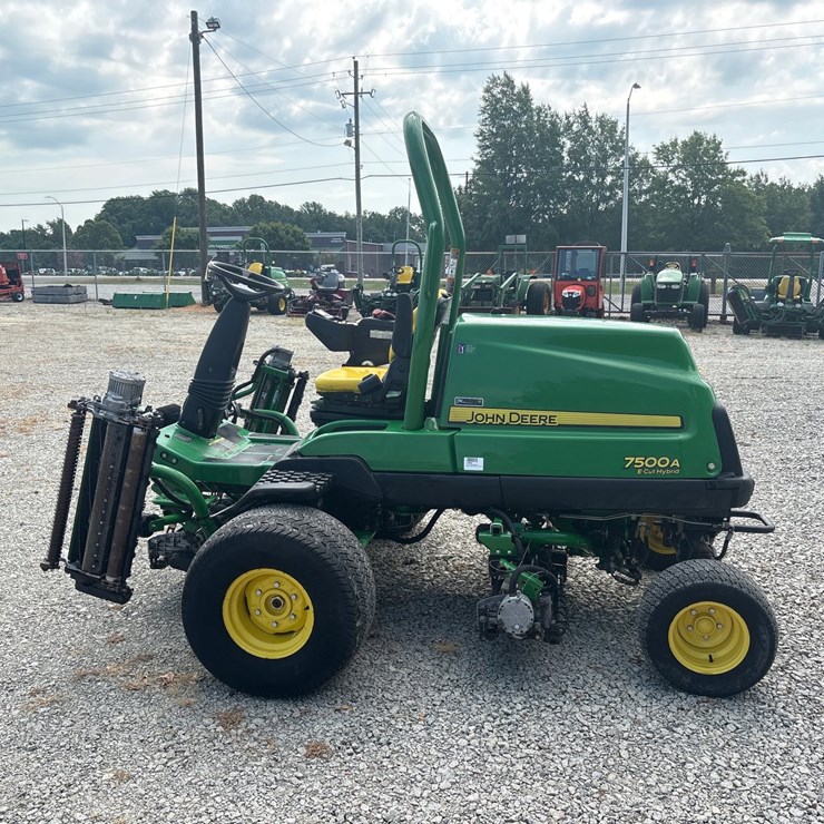 2016 JOHN DEERE 7500A