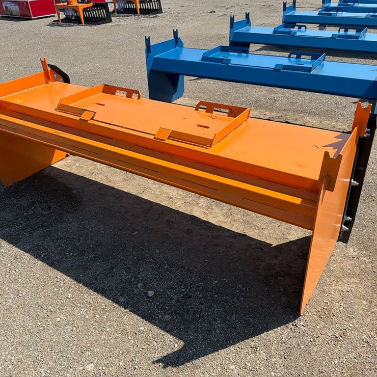 Kit Containers 8' Skid Steer Pusher With Replaceable Shoes and Blade