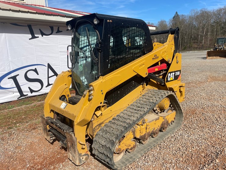 2017-caterpillar-259d-image-1