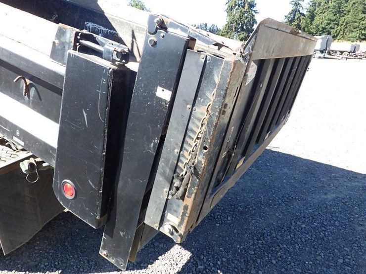 2014-ford-f550-image-21