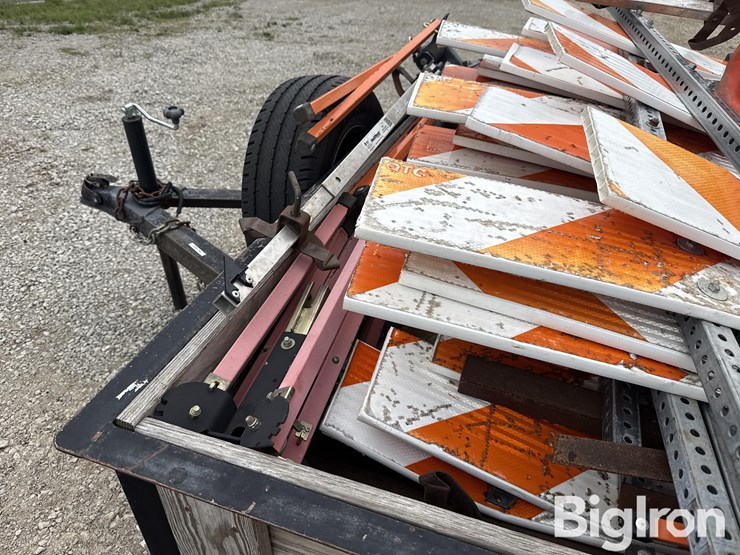2006-t/a-utility-trailer-w/road-cones-&-signs-image-20