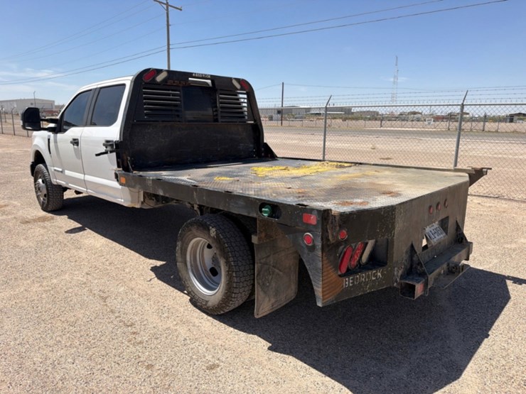 2020-ford-f350-image-7
