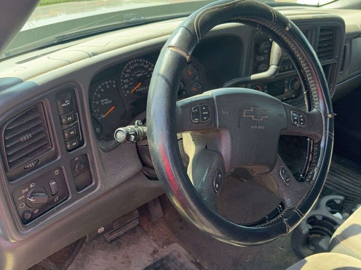 2007-chevrolet-2500hd-image-15