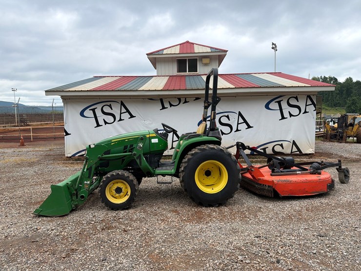 john-deere-3032e-image-2