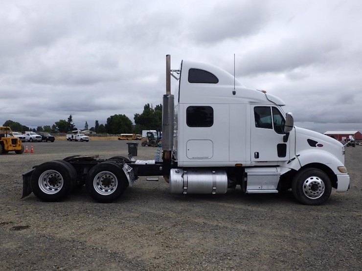 2009-peterbilt-387-image-6