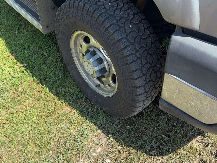 2007-chevrolet-2500hd-image-3