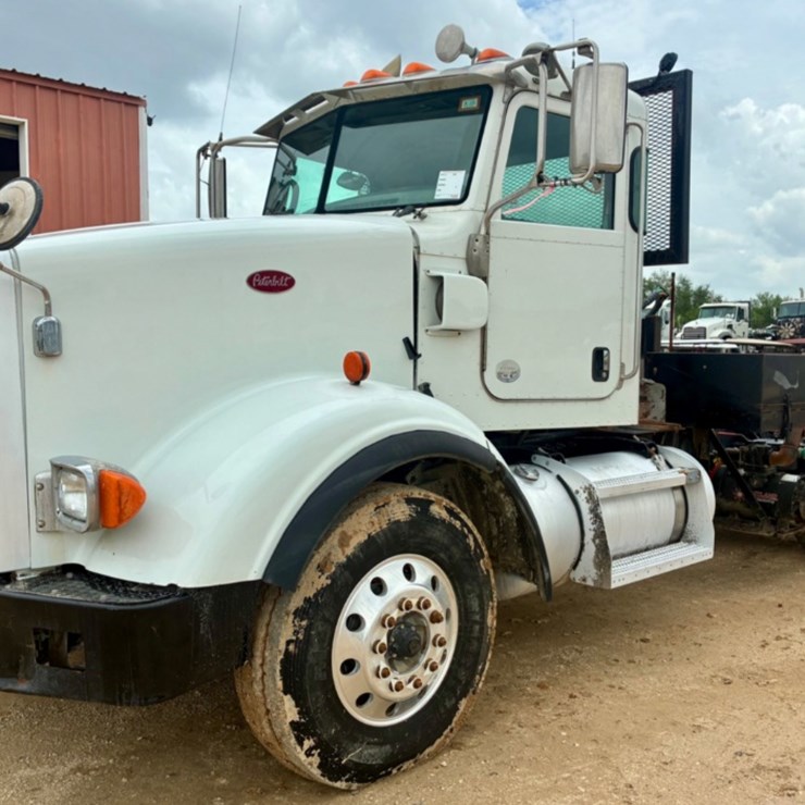 2016 PETERBILT 367