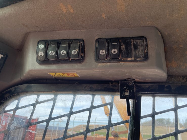 caterpillar-299d2-xhp-image-44