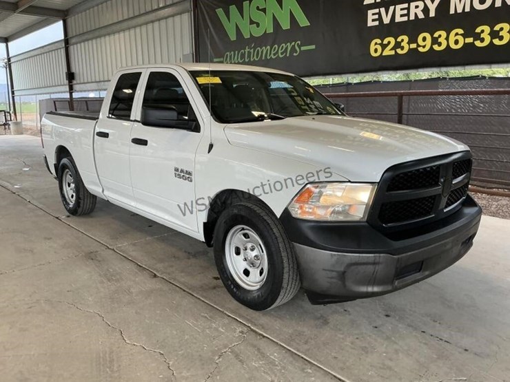 2016-dodge-1500-image-2