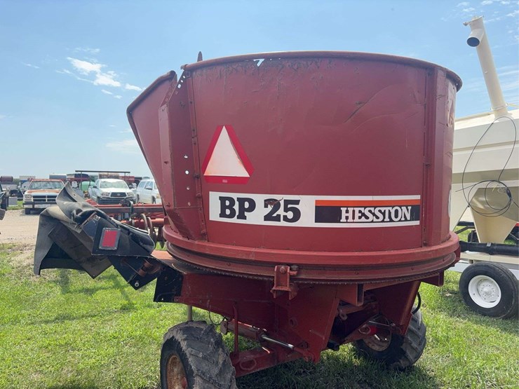 hesston-bp25-image-7
