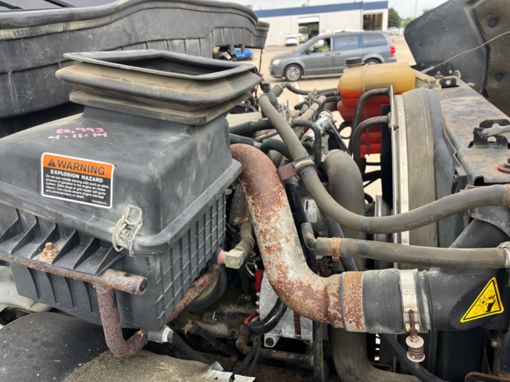 2012-international-durastar-4400-image-10