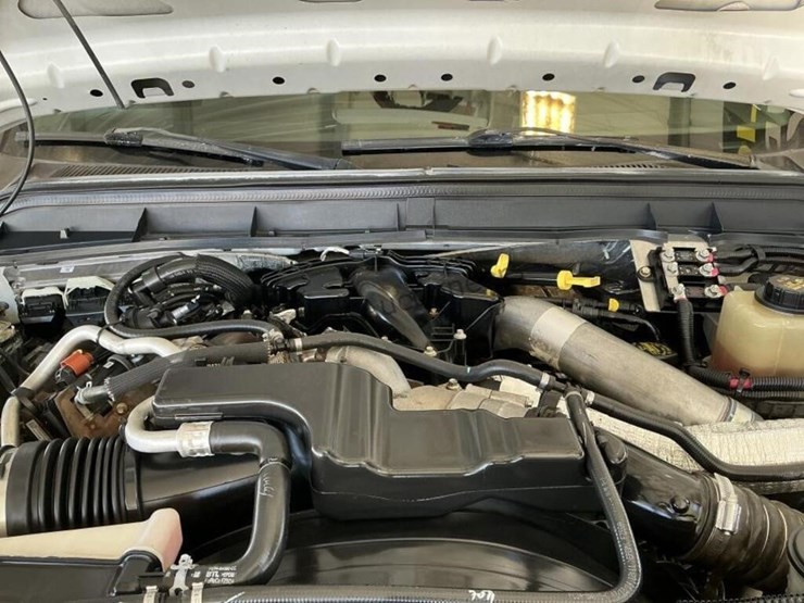 2015-ford-f550-image-13
