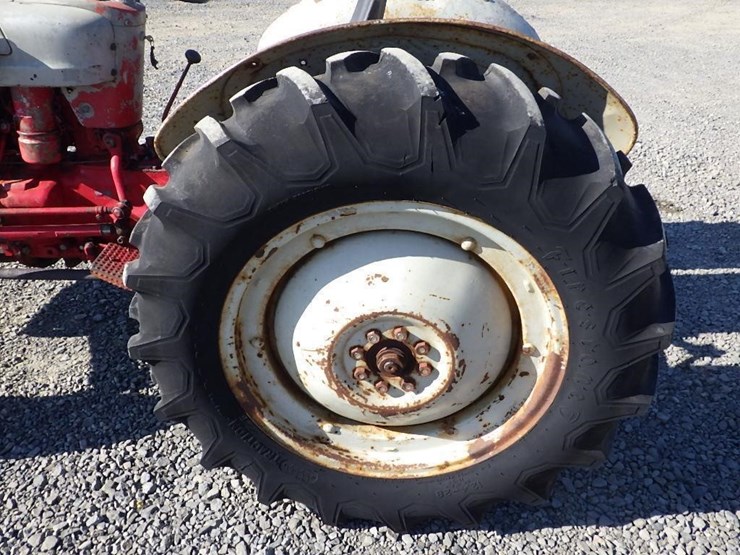 ford-tractor-image-16