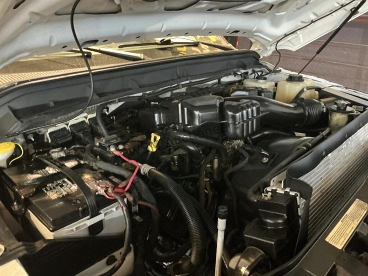 2015-ford-f350-image-16
