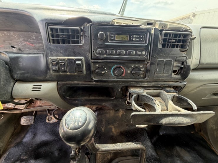 2006-ford-f750-image-10