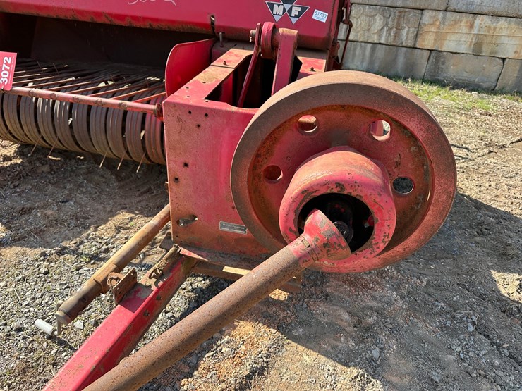 massey-ferguson-9-image-8