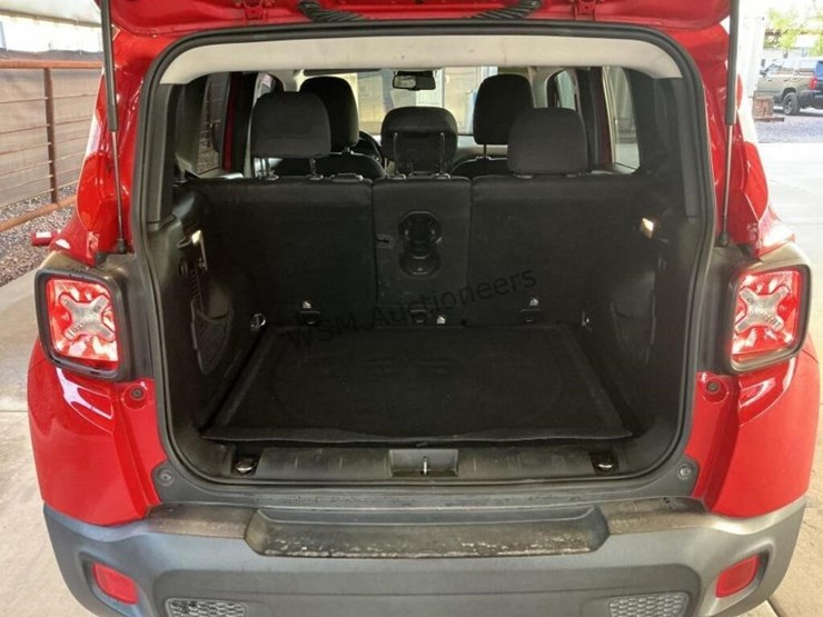 2016-jeep-renegade-image-9