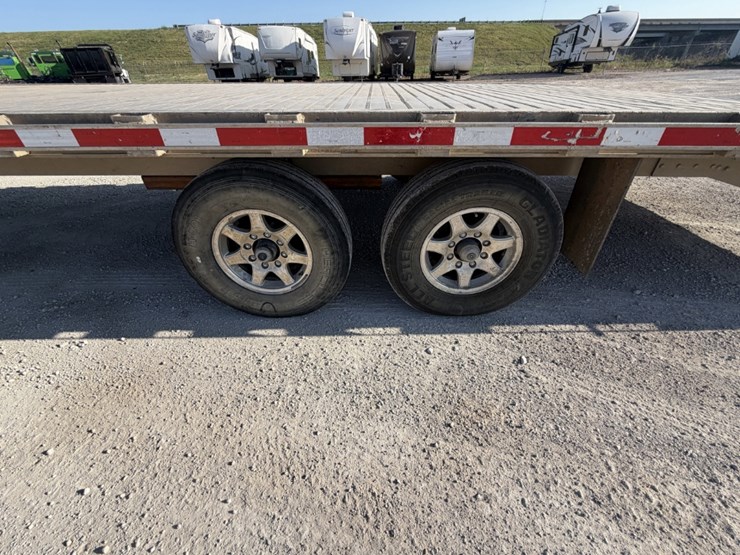 2022-eby-aluminum-gooseneck-trailer-image-9