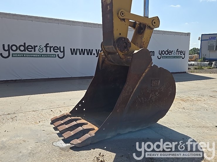 2019-caterpillar-336-image-21