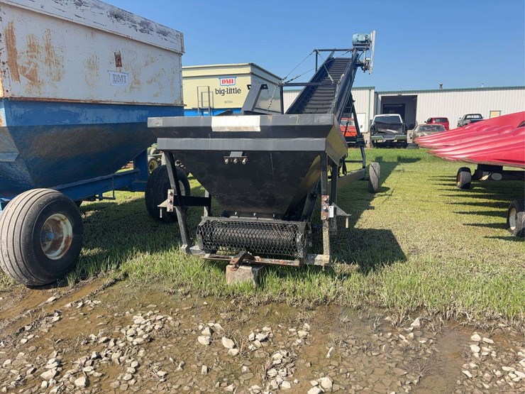 2015-layco-35ft-commodity-conveyor,-28''-belt,-electric-15hp-motor,-low-use,-cleated-belt-image-2