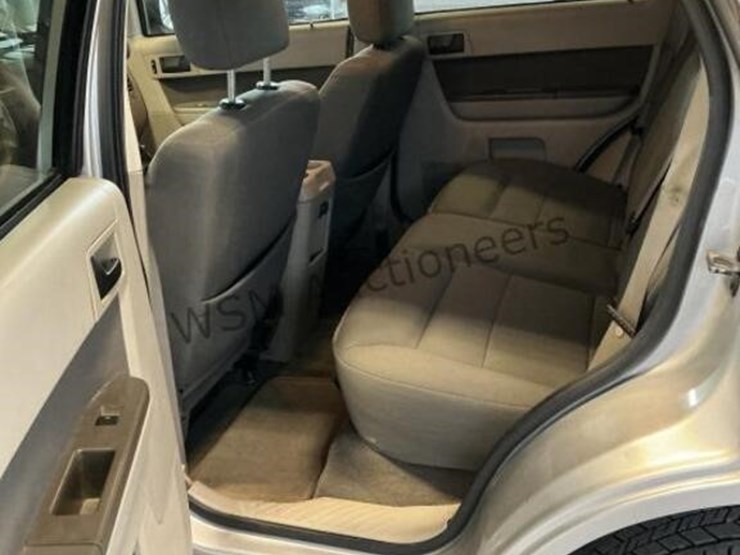 2009-ford-escape-hybrid-image-24