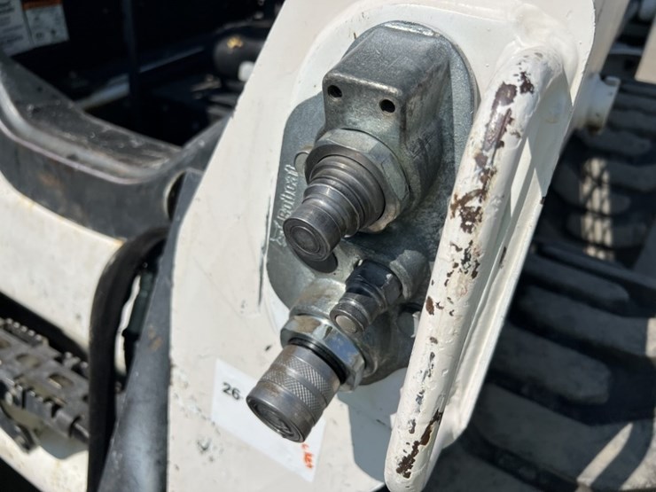 2017-bobcat-s550-image-9
