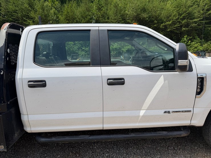 2017-ford-f350-image-37