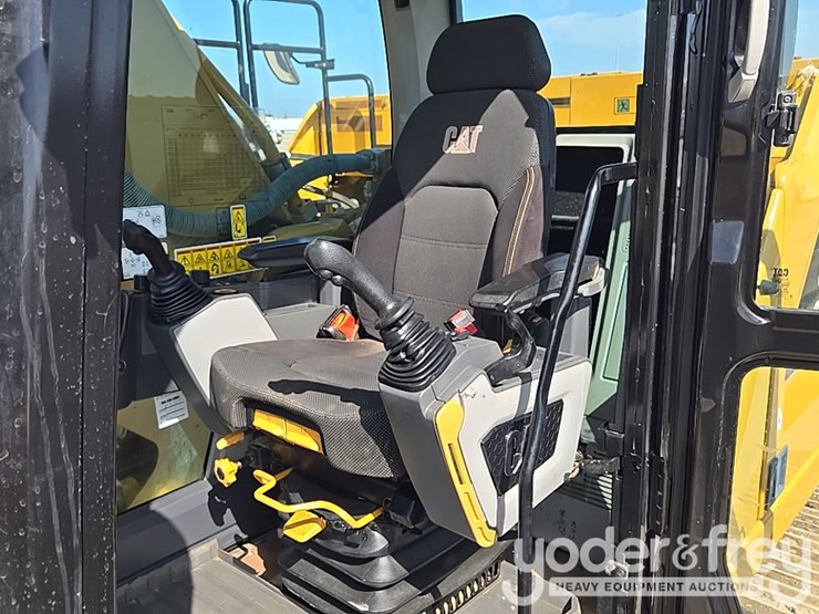 2019-caterpillar-336-image-76