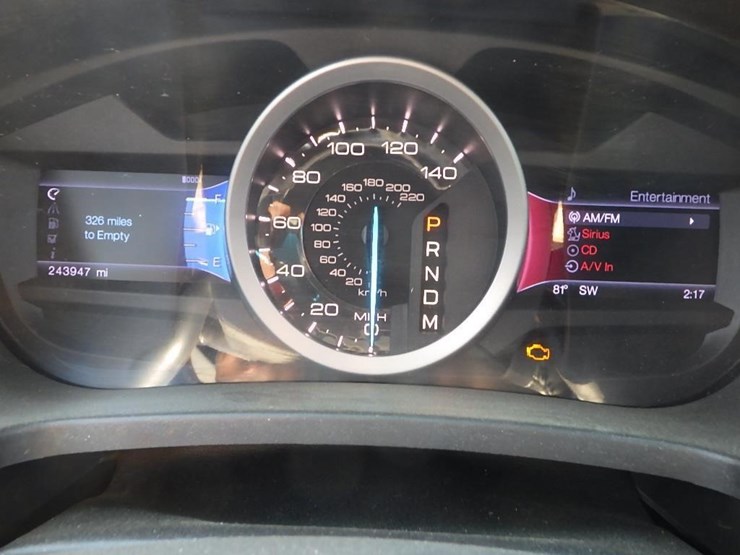 2013-ford-explorer-image-28