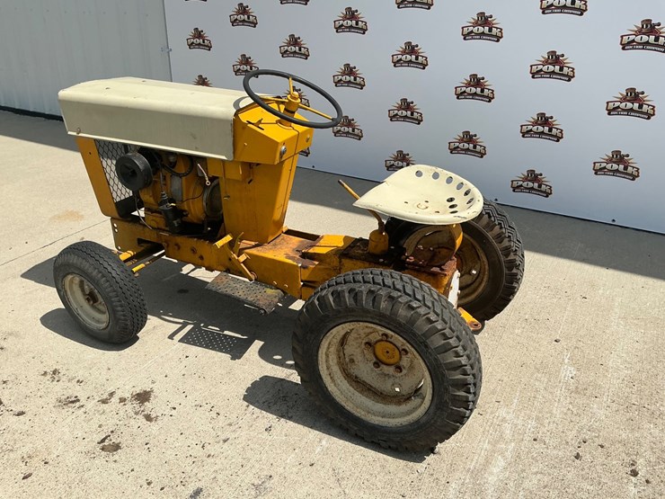 #5556-•-cub-cadet-lawn-tractor-image-2