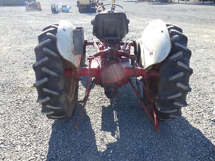 ford-tractor-image-4