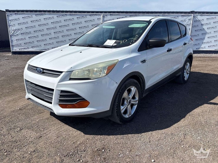 2015-ford-escape-image-1