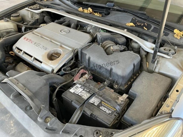 2003-lexus-es-300-sdn-image-11