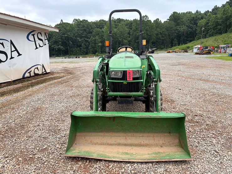 john-deere-3032e-image-8