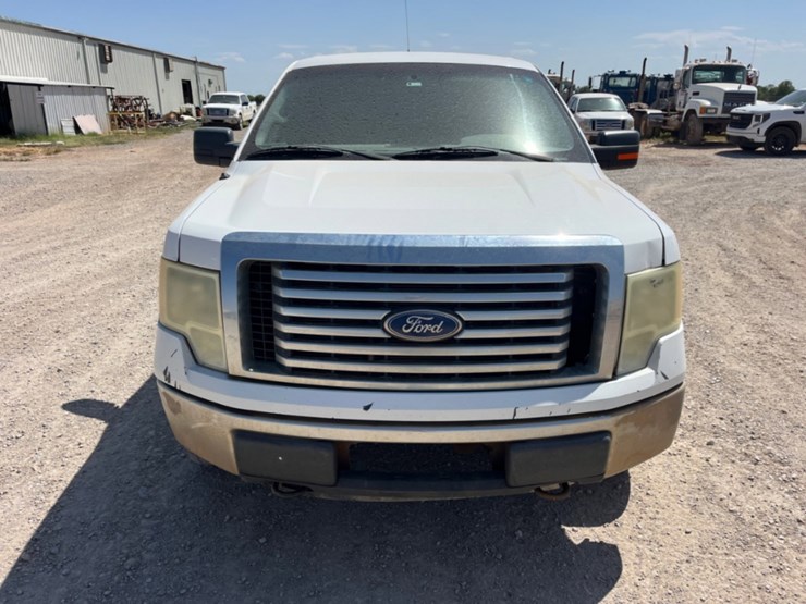 2010-ford-f150-xlt-image-2