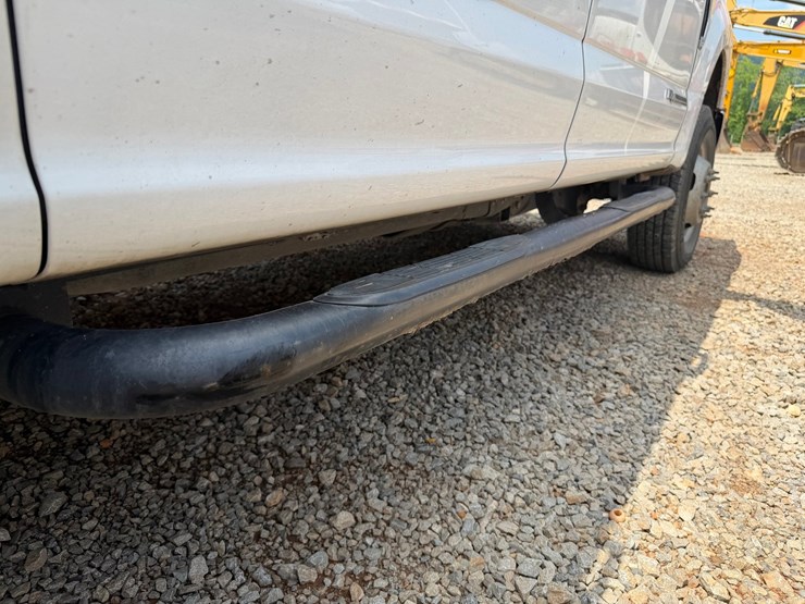 2017-ford-f350-image-61